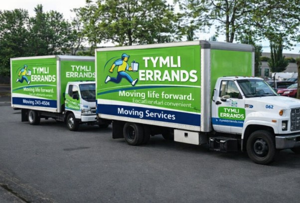 Moving truck traveling between Kirkland Bellevue and Redmond for local relocation